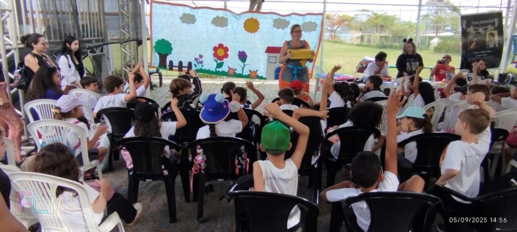 Tia Regi Contos de Coragem